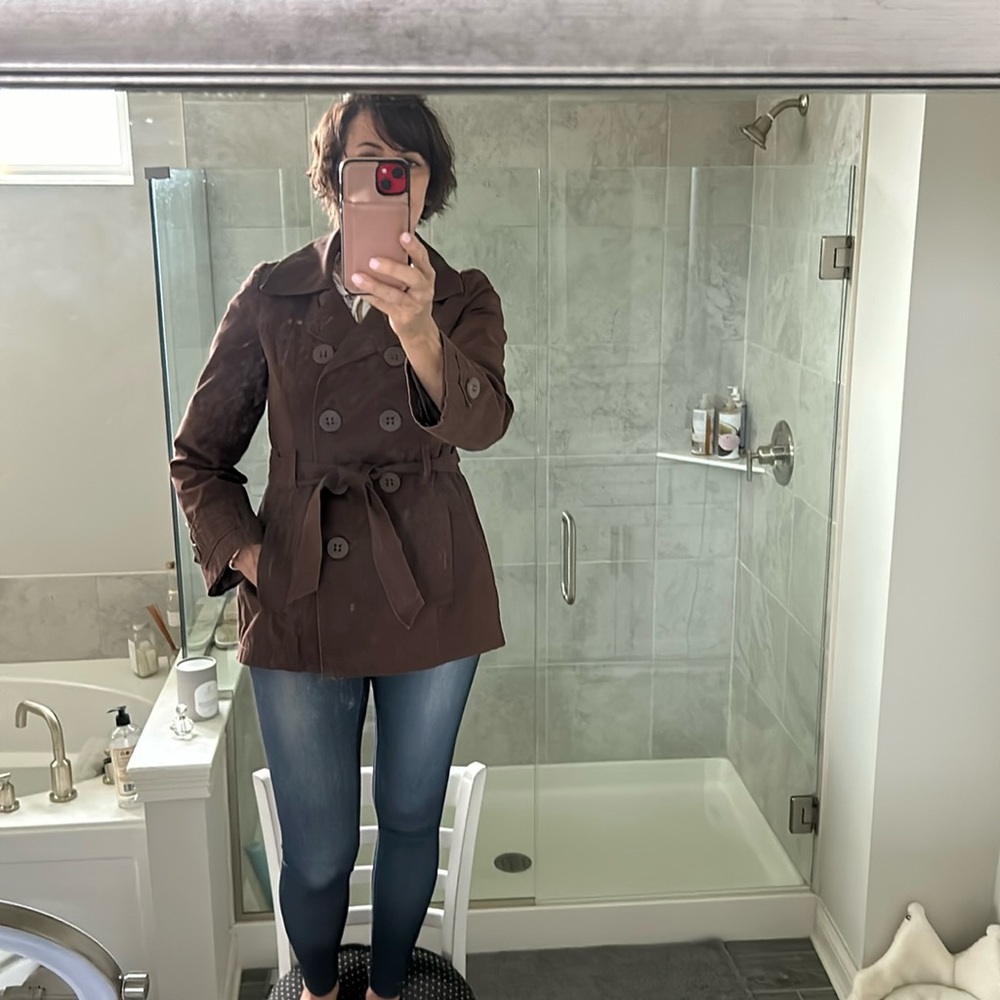 Nine west soft button jacket with belt.
